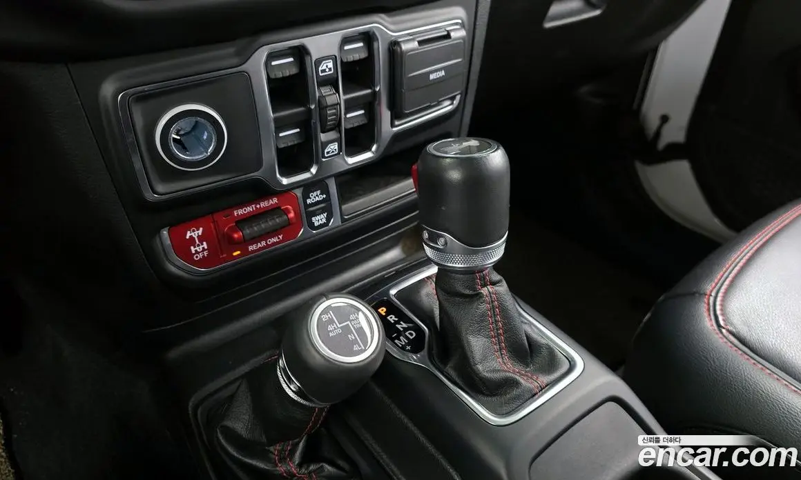 Jeep Wrangler 2021 2.0 автомат (гидро), фото 12