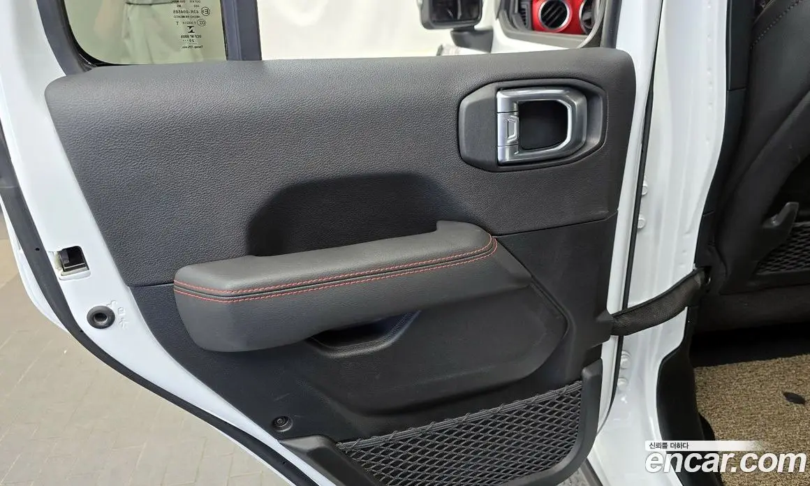 Jeep Wrangler 2021 2.0 автомат (гидро), фото 15