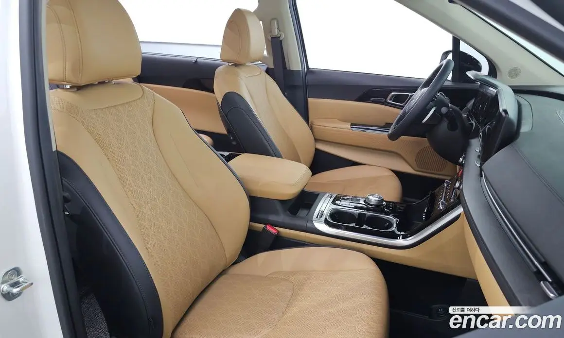 Kia Carnival 2021 2.2 автомат (гидро), фото 15 Kia Carnival 2021 2.2 автомат (гидро), фото 15