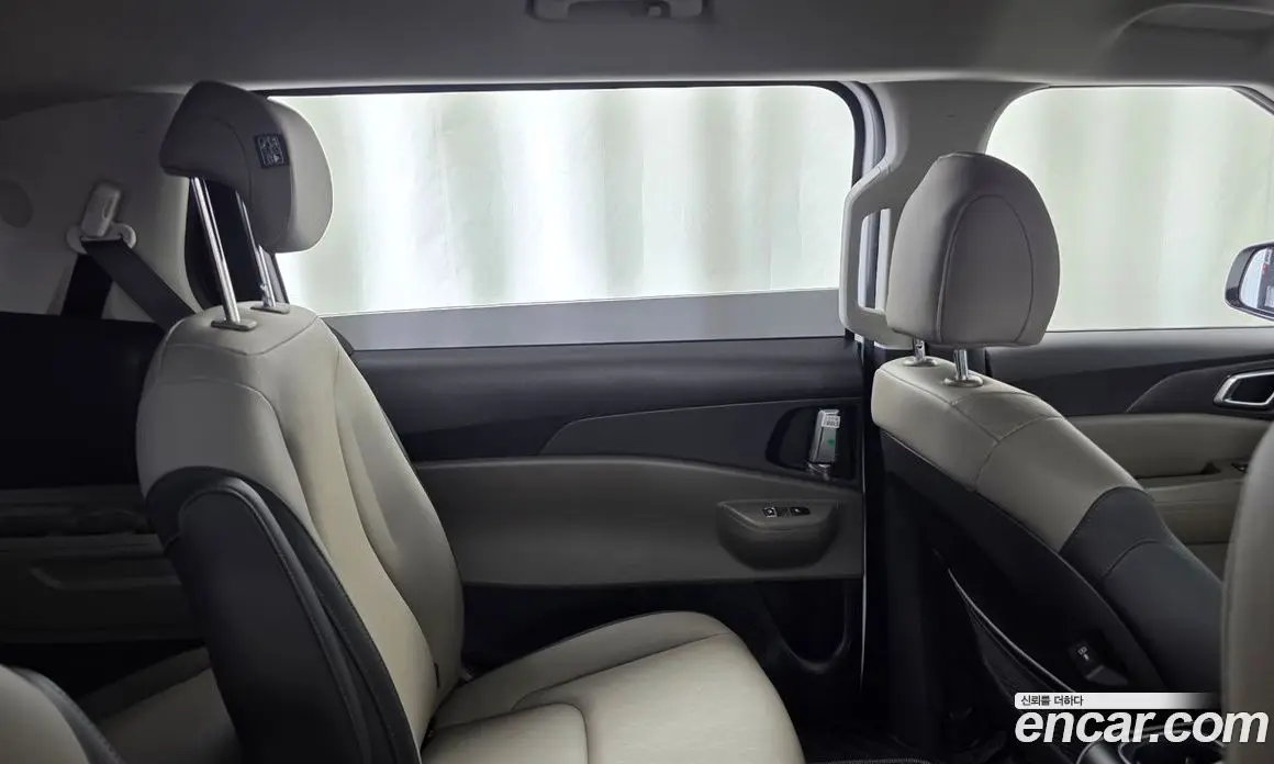 Kia Carnival 2025 3.5 автомат (гидро), фото 15 Kia Carnival 2025 3.5 автомат (гидро), фото 15