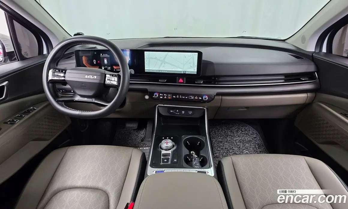 Kia Carnival 2025 3.5 автомат (гидро), фото 10 Kia Carnival 2025 3.5 автомат (гидро), фото 10