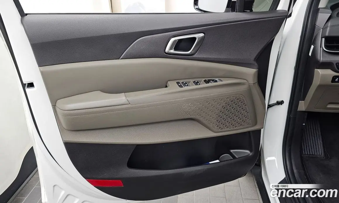 Kia Carnival 2025 2.2 автомат (гидро), фото 14 Kia Carnival 2025 2.2 автомат (гидро), фото 14