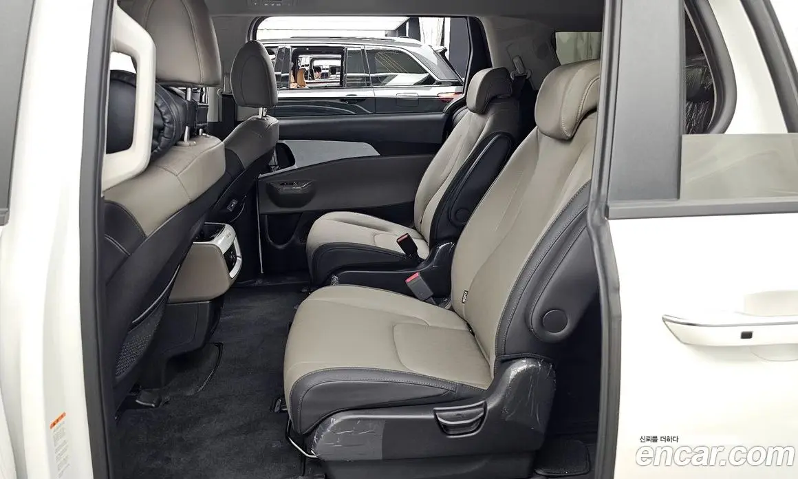 Kia Carnival 2025 2.2 автомат (гидро), фото 16 Kia Carnival 2025 2.2 автомат (гидро), фото 16