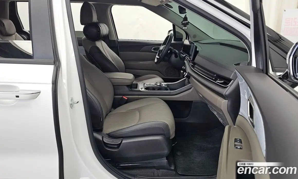 Kia Carnival 2025 2.2 автомат (гидро), фото 17 Kia Carnival 2025 2.2 автомат (гидро), фото 17