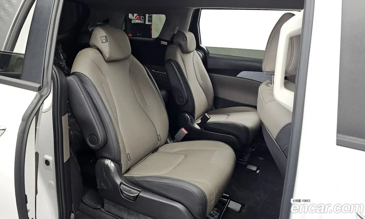 Kia Carnival 2025 2.2 автомат (гидро), фото 18 Kia Carnival 2025 2.2 автомат (гидро), фото 18