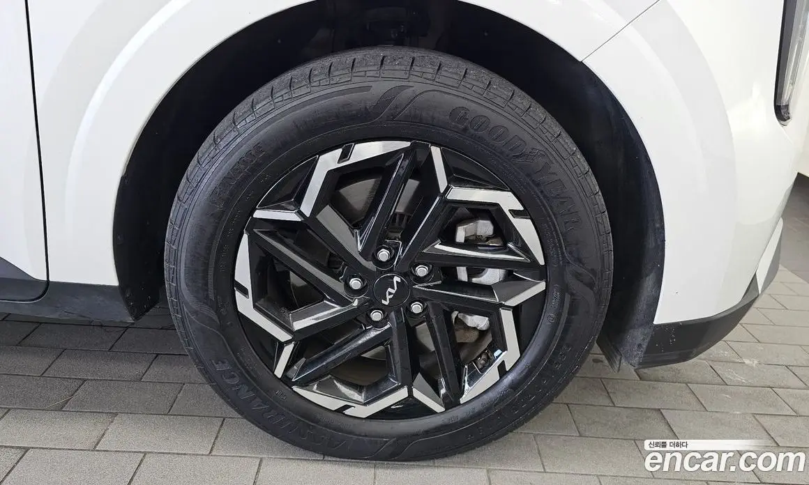 Kia Carnival 2025 2.2 автомат (гидро), фото 7 Kia Carnival 2025 2.2 автомат (гидро), фото 7