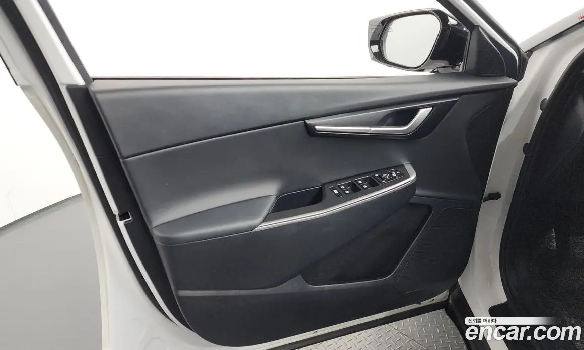 Kia EV6 2023 0.1 автомат (гидро), фото 14 Kia EV6 2023 0.1 автомат (гидро), фото 14