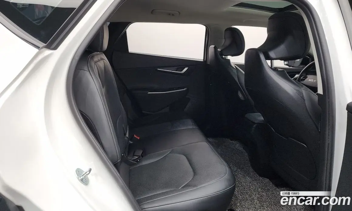 Kia EV6 2023 0.1 автомат (гидро), фото 17 Kia EV6 2023 0.1 автомат (гидро), фото 17