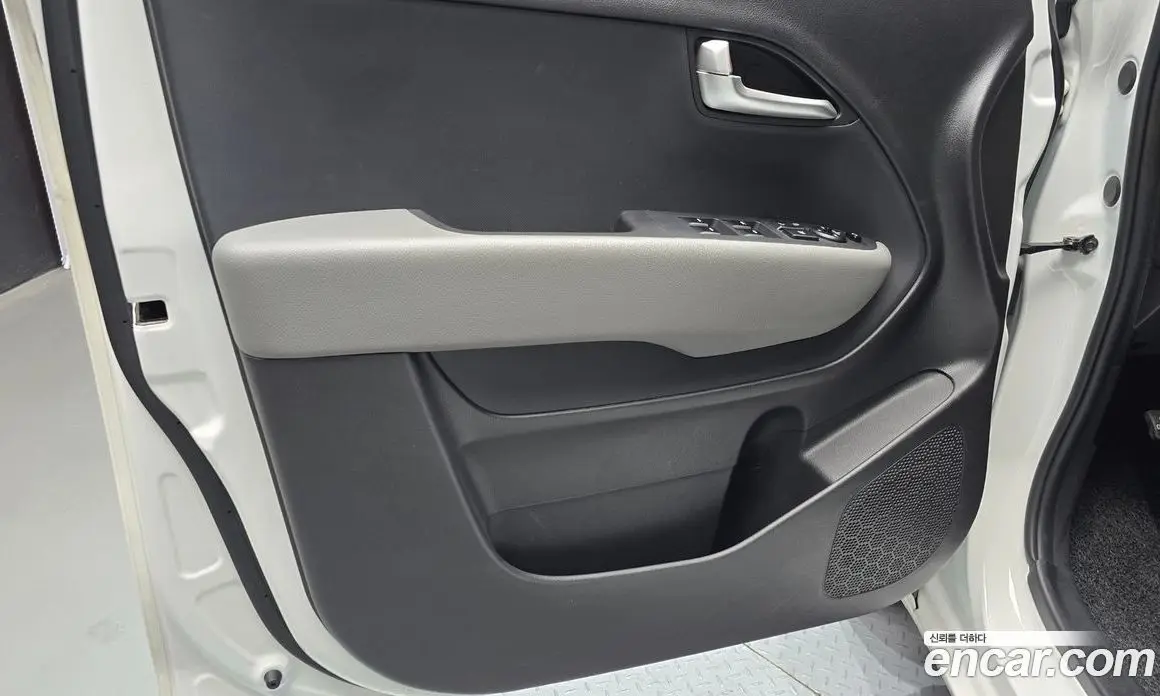 Kia Ray 2020 1.0 автомат (гидро), фото 14
