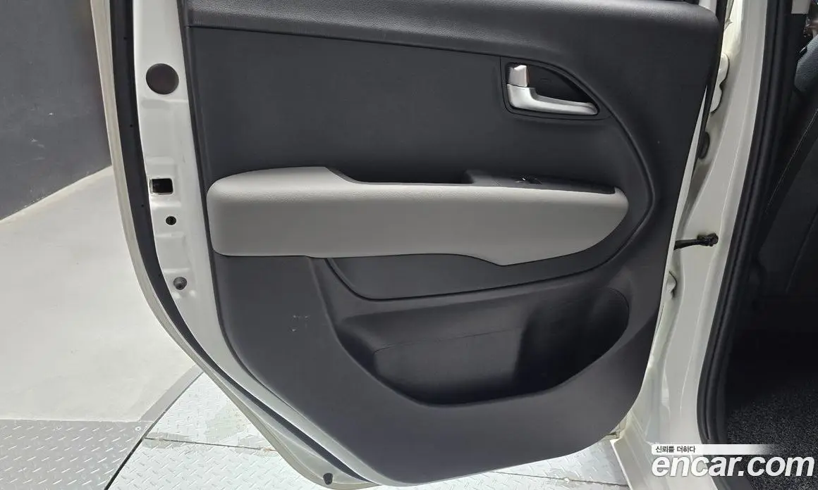 Kia Ray 2020 1.0 автомат (гидро), фото 15