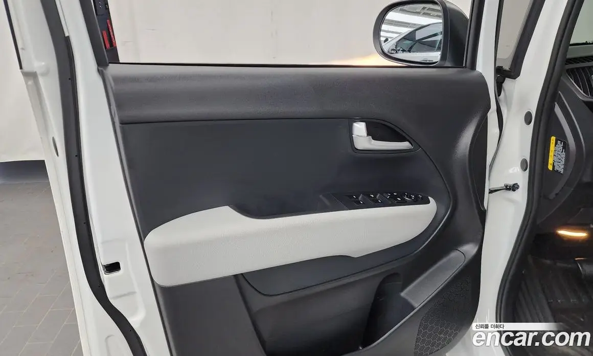 Kia Ray 2025 1.0 автомат (гидро), фото 13