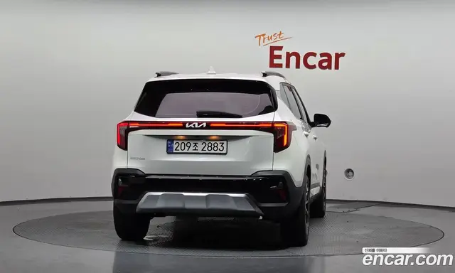 Kia Seltos 2023 2.0 автомат (гидро), миниатюра 4 Kia Seltos 2023 2.0 автомат (гидро), миниатюра 4