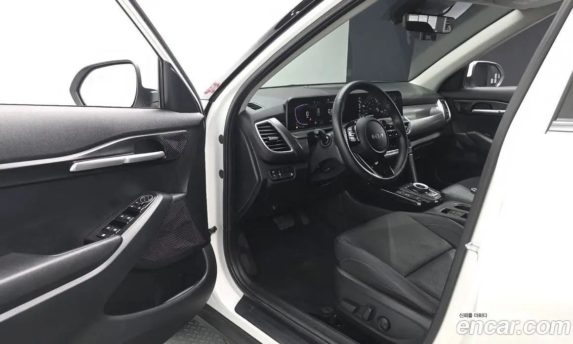Kia Seltos 2025 1.6 автомат (гидро), фото 12 Kia Seltos 2025 1.6 автомат (гидро), фото 12