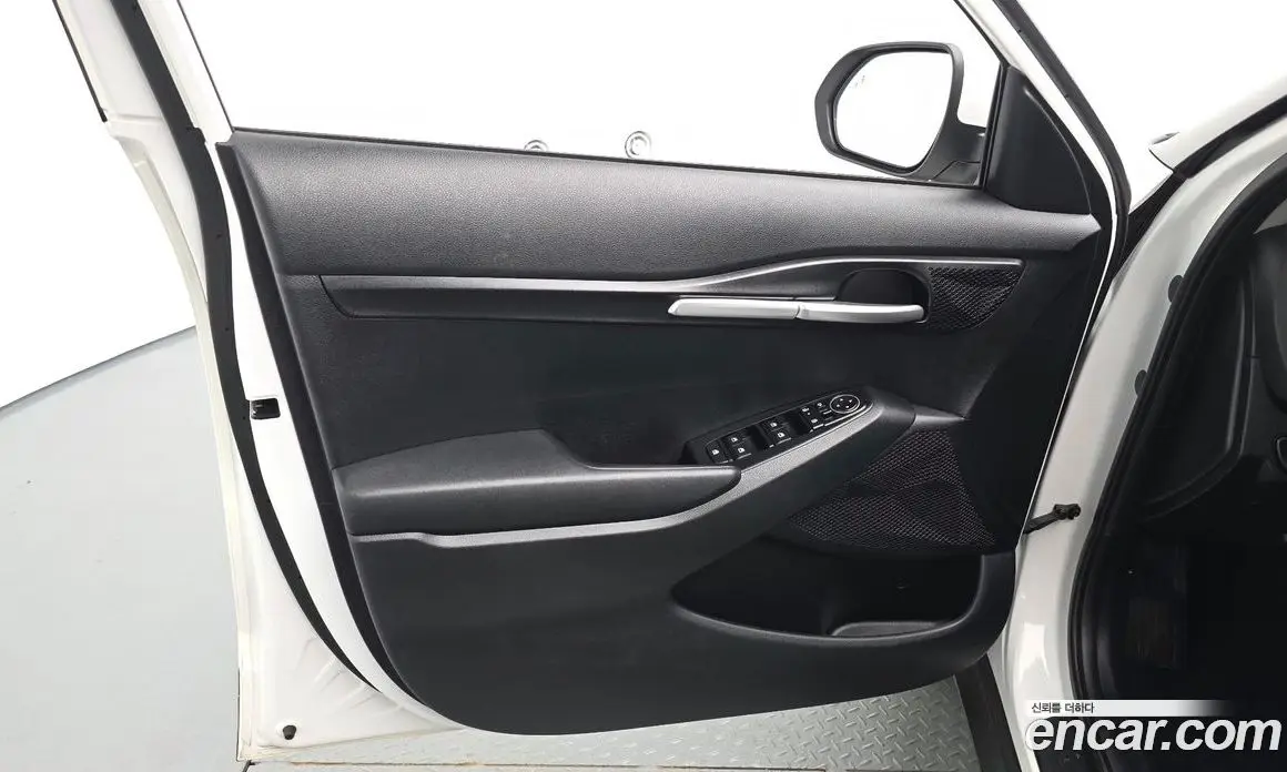 Kia Seltos 2025 1.6 автомат (гидро), фото 13 Kia Seltos 2025 1.6 автомат (гидро), фото 13