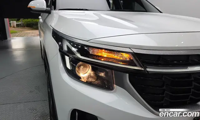 Kia Seltos 2025 1.6 автомат (гидро), миниатюра 7 Kia Seltos 2025 1.6 автомат (гидро), миниатюра 7