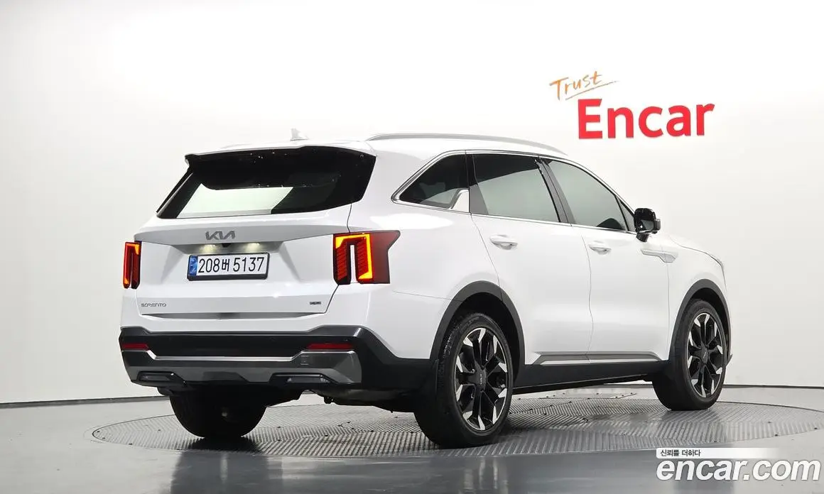 Kia Sorento 2023 2.2 автомат (гидро), фото 2 Kia Sorento 2023 2.2 автомат (гидро), фото 2