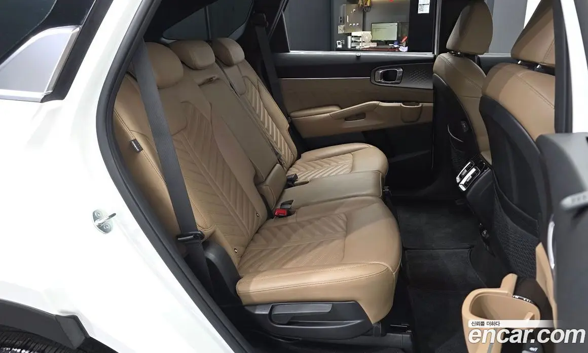 Kia Sorento 2023 2.2 автомат (гидро), фото 18 Kia Sorento 2023 2.2 автомат (гидро), фото 18