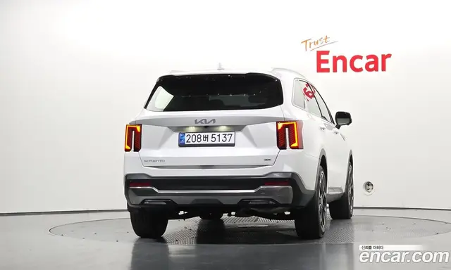 Kia Sorento 2023 2.2 автомат (гидро), миниатюра 4 Kia Sorento 2023 2.2 автомат (гидро), миниатюра 4