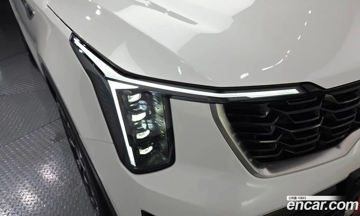 Kia Sorento 2023 2.2 автомат (гидро), фото 8 Kia Sorento 2023 2.2 автомат (гидро), фото 8
