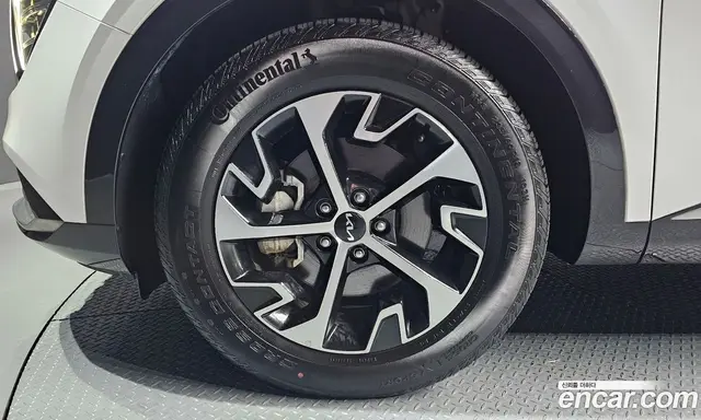 Kia Sportage 2022 1.6 автомат (гидро), миниатюра 5
