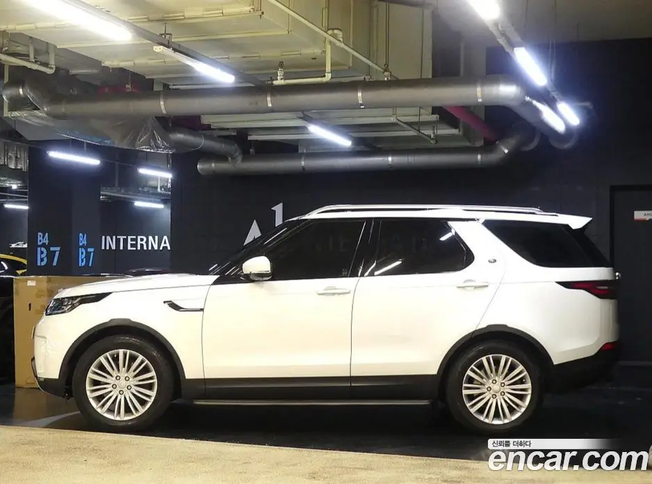 Land Rover Discovery 2017 3.0 автомат (гидро), фото 4 Land Rover Discovery 2017 3.0 автомат (гидро), фото 4