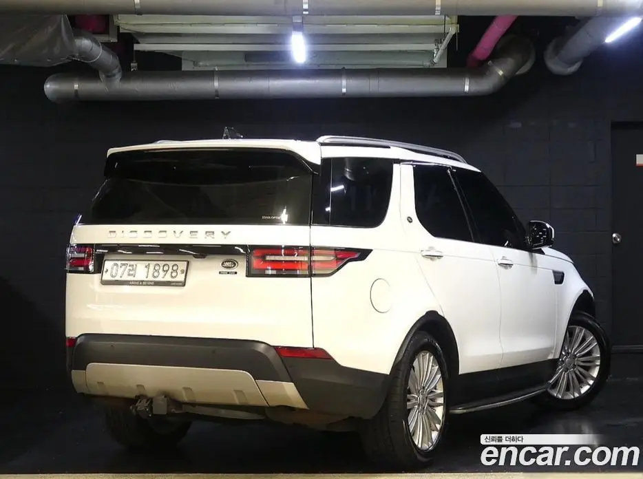 Land Rover Discovery 2017 3.0 автомат (гидро), фото 5 Land Rover Discovery 2017 3.0 автомат (гидро), фото 5