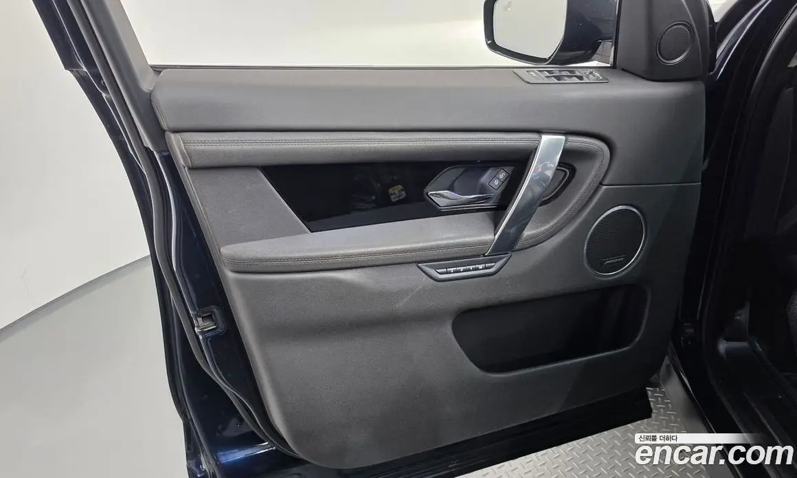 Land Rover Discovery Sport 2020 2.0 автомат (гидро), фото 14 Land Rover Discovery Sport 2020 2.0 автомат (гидро), фото 14