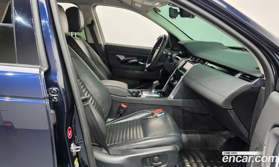 Land Rover Discovery Sport 2020 2.0 автомат (гидро), фото 16 Land Rover Discovery Sport 2020 2.0 автомат (гидро), фото 16
