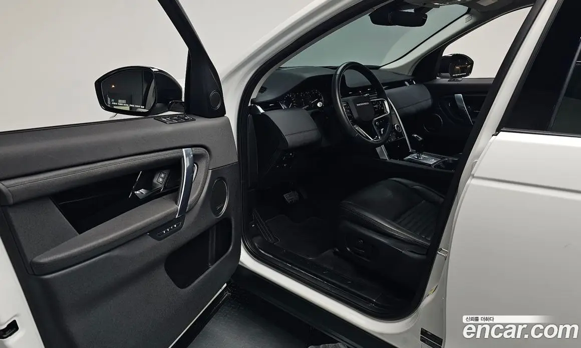 Land Rover Discovery Sport 2023 2.0 автомат (гидро), фото 12