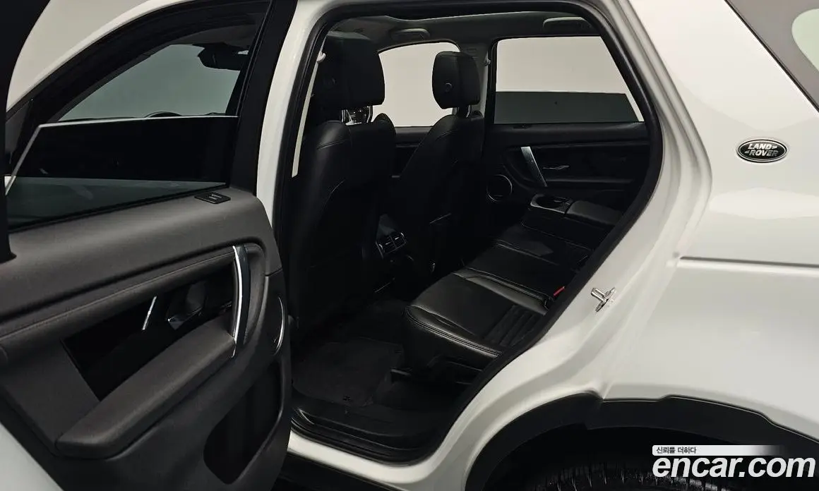 Land Rover Discovery Sport 2023 2.0 автомат (гидро), фото 16