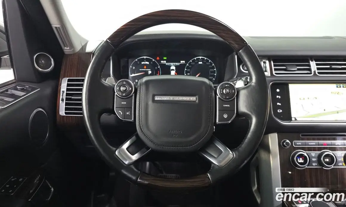 Land Rover Range Rover 2016 5.0 автомат (гидро), фото 19 Land Rover Range Rover 2016 5.0 автомат (гидро), фото 19