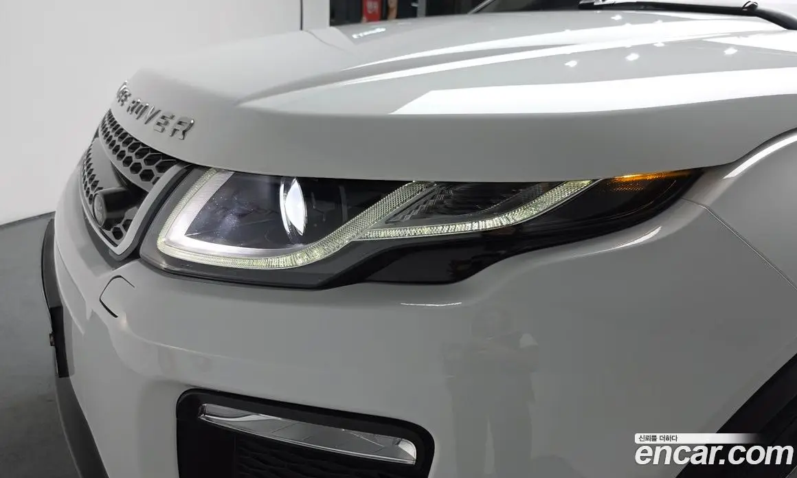 Land Rover Range Rover Evoque 2019 2.0 автомат (гидро), фото 8