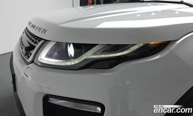 Land Rover Range Rover Evoque 2019 2.0 автомат (гидро), миниатюра 8
