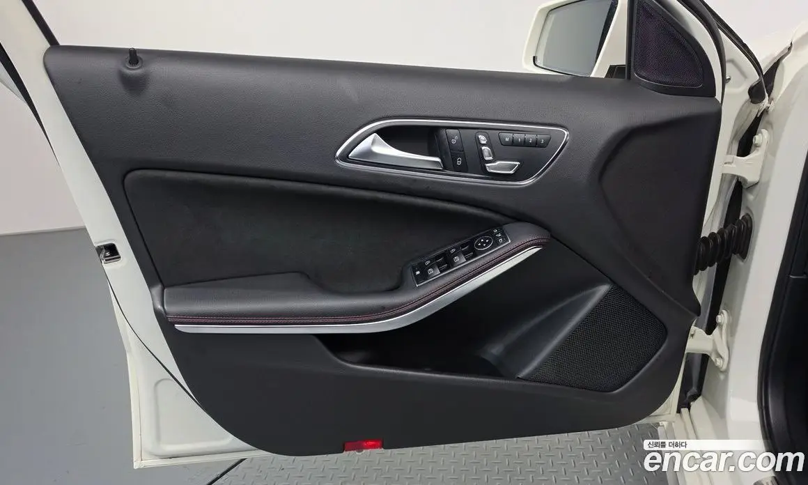 Mercedes-Benz A-Class 2018 2.0 автомат (гидро), фото 14 Mercedes-Benz A-Class 2018 2.0 автомат (гидро), фото 14