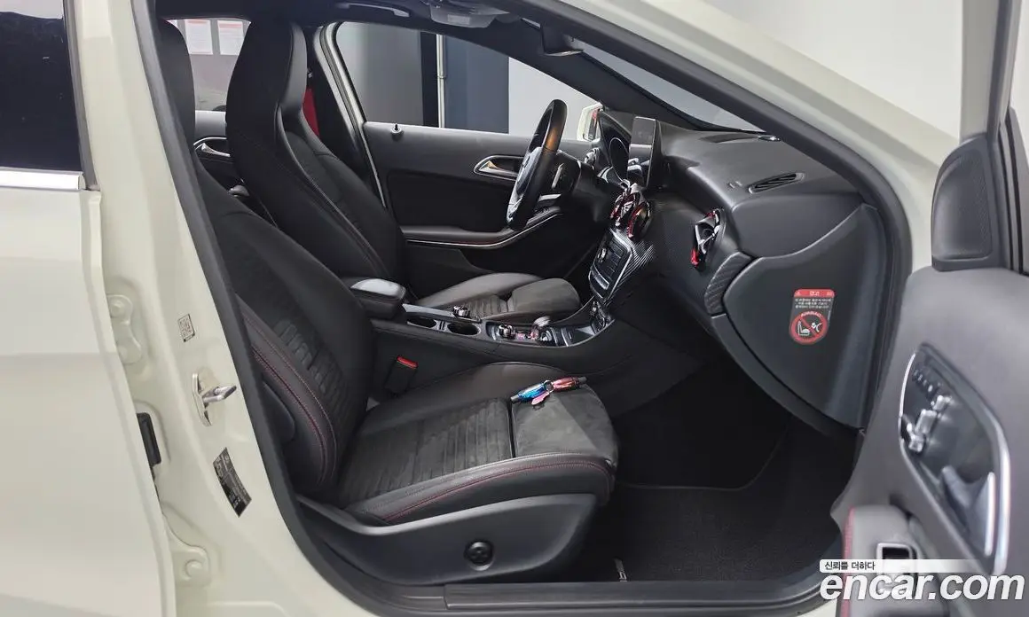 Mercedes-Benz A-Class 2018 2.0 автомат (гидро), фото 16 Mercedes-Benz A-Class 2018 2.0 автомат (гидро), фото 16