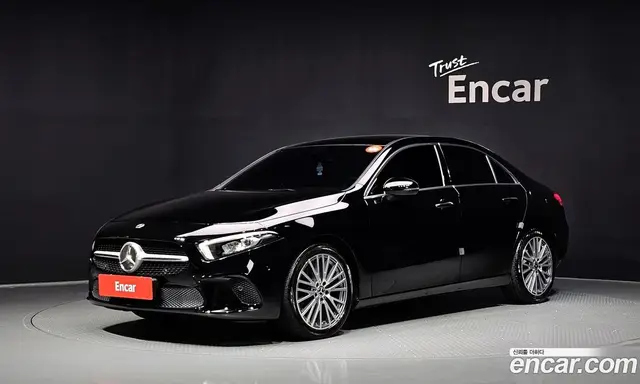 Mercedes-Benz A-Class, 2020, 56 994 км