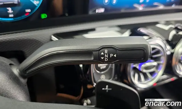 Mercedes-Benz A-Class 2020 2.0 автомат (гидро), миниатюра 12