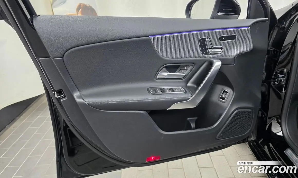 Mercedes-Benz A-Class 2020 2.0 автомат (гидро), фото 14