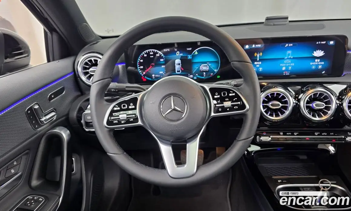 Mercedes-Benz A-Class 2020 2.0 автомат (гидро), фото 19