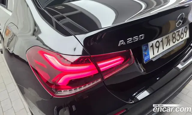 Mercedes-Benz A-Class 2020 2.0 автомат (гидро), миниатюра 9