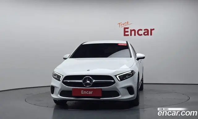 Mercedes-Benz A-Class 2021 2.0 автомат (гидро), миниатюра 2