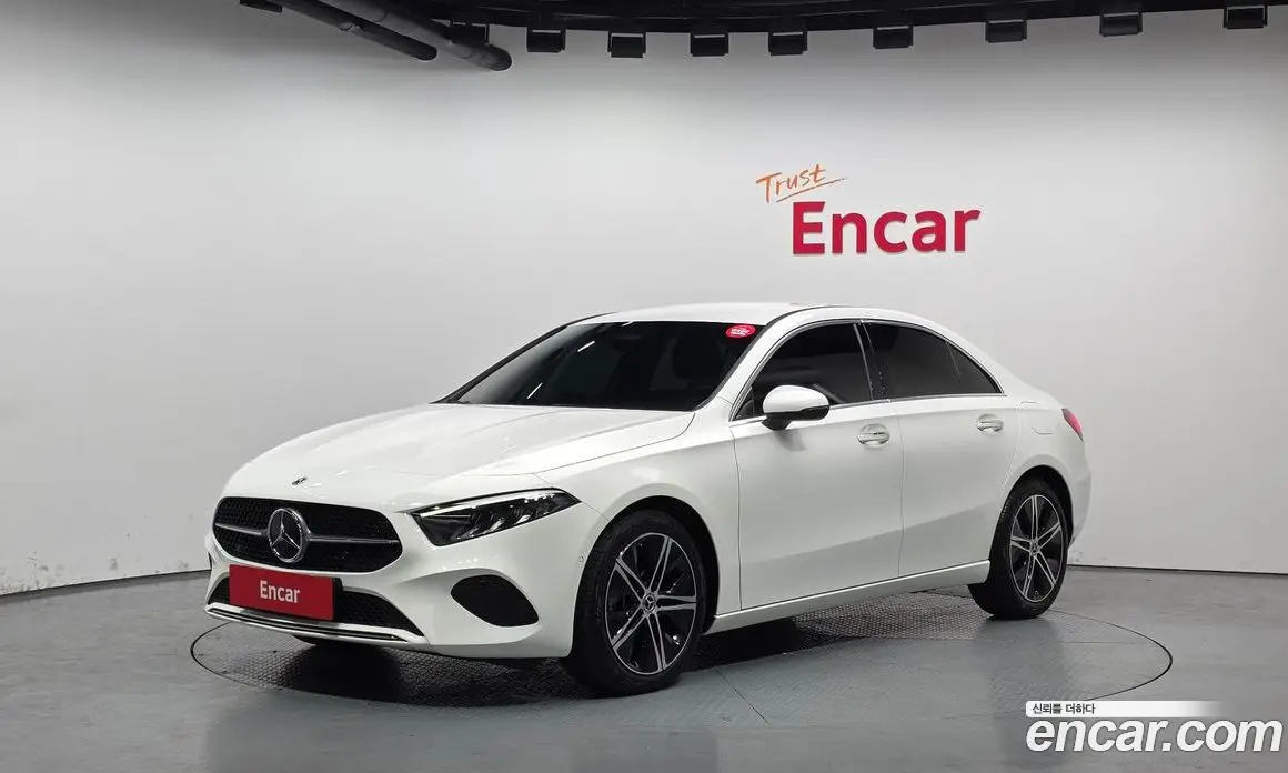 Mercedes-Benz A-Class 2024 2.0 автомат (гидро), фото 1 Mercedes-Benz A-Class 2024 2.0 автомат (гидро), фото 1