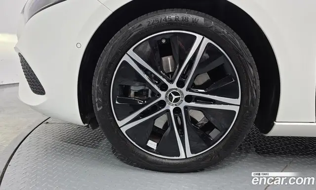 Mercedes-Benz A-Class 2024 2.0 автомат (гидро), миниатюра 7 Mercedes-Benz A-Class 2024 2.0 автомат (гидро), миниатюра 7