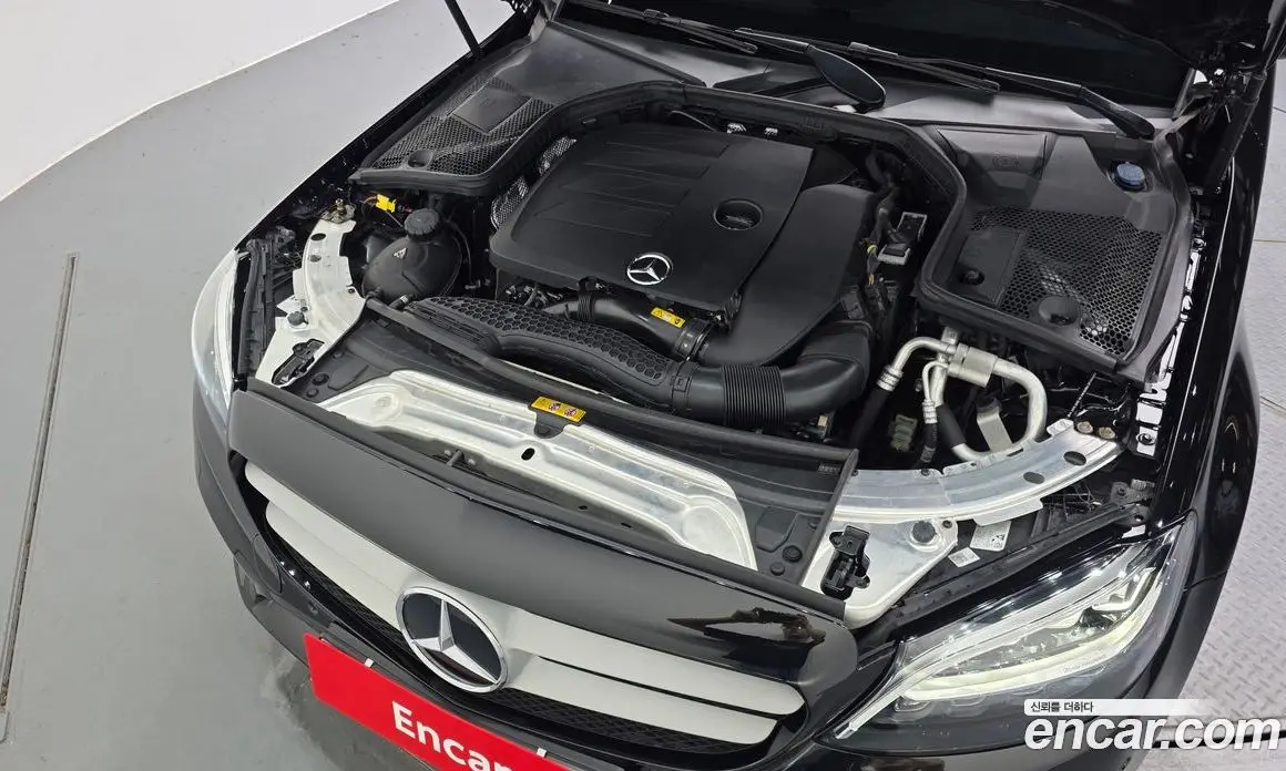 Mercedes-Benz C-Class 2019 2.0 автомат (гидро), фото 5 Mercedes-Benz C-Class 2019 2.0 автомат (гидро), фото 5