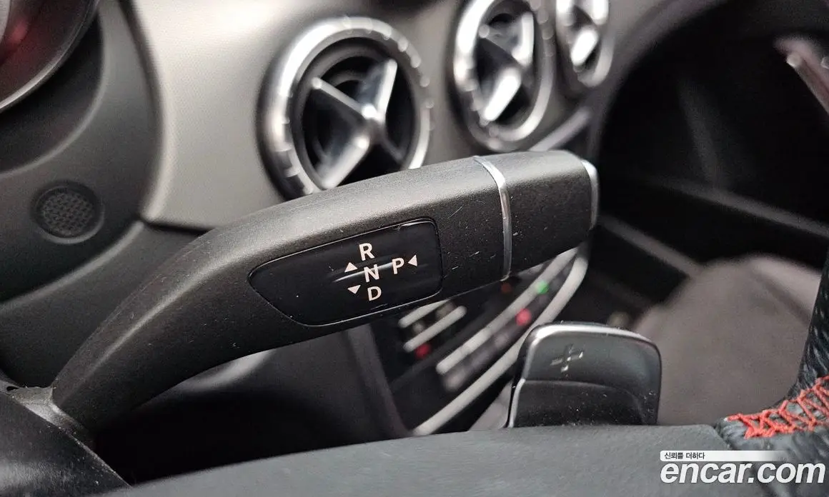 Mercedes-Benz CLA-Class 2018 2.0 автомат (гидро), фото 12 Mercedes-Benz CLA-Class 2018 2.0 автомат (гидро), фото 12
