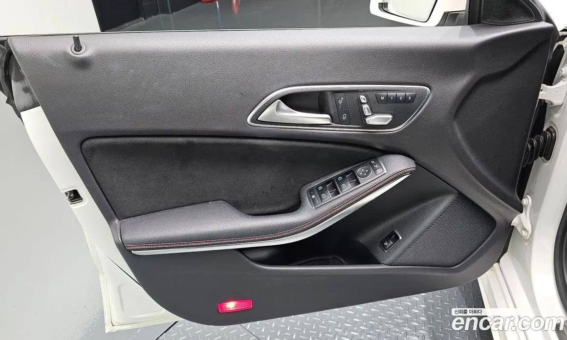 Mercedes-Benz CLA-Class 2018 2.0 автомат (гидро), фото 14 Mercedes-Benz CLA-Class 2018 2.0 автомат (гидро), фото 14