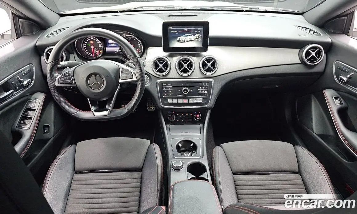Mercedes-Benz CLA-Class 2018 2.0 автомат (гидро), фото 10 Mercedes-Benz CLA-Class 2018 2.0 автомат (гидро), фото 10