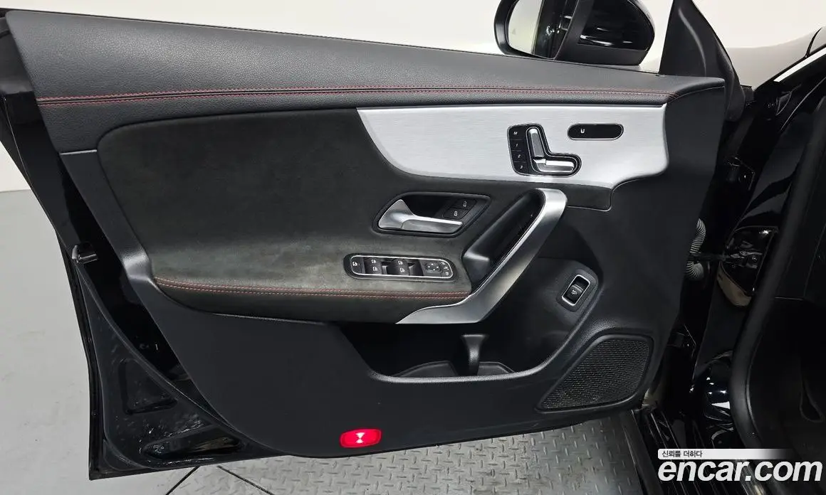 Mercedes-Benz CLA-Class 2022 2.0 автомат (гидро), фото 14 Mercedes-Benz CLA-Class 2022 2.0 автомат (гидро), фото 14
