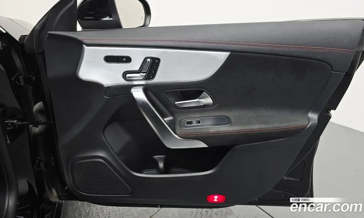 Mercedes-Benz CLA-Class 2022 2.0 автомат (гидро), фото 15 Mercedes-Benz CLA-Class 2022 2.0 автомат (гидро), фото 15