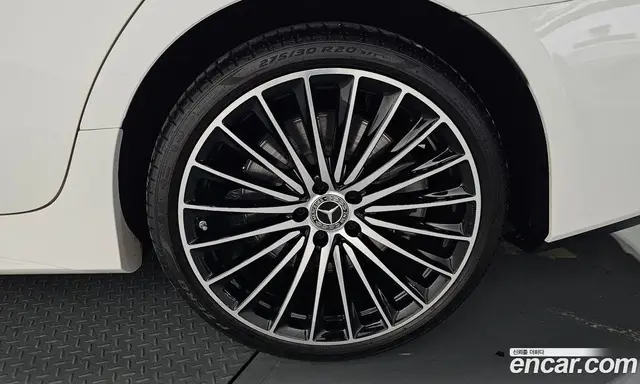 Mercedes-Benz CLS-Class 2023 3.0 автомат (гидро), миниатюра 6